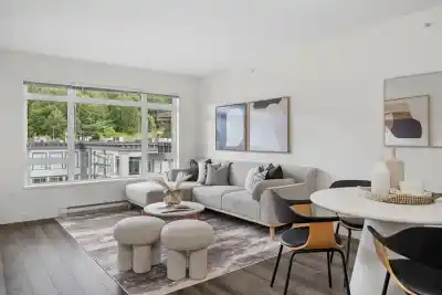 501 2525 CLARKE STREET, Port Moody BC V3H 1Z3