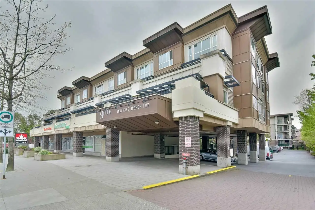 123 9655 KING GEORGE BLVD BOULEVARD, Surrey BC V3T 2V3