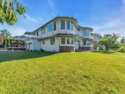 11942 99 AVENUE, Surrey BC V3V 2M5