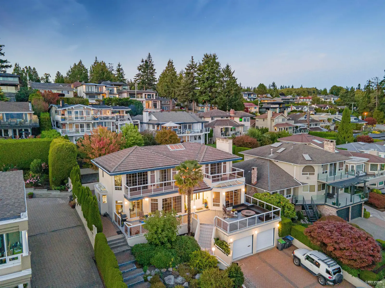 13151 13 AVENUE, Surrey BC V4A 1C1