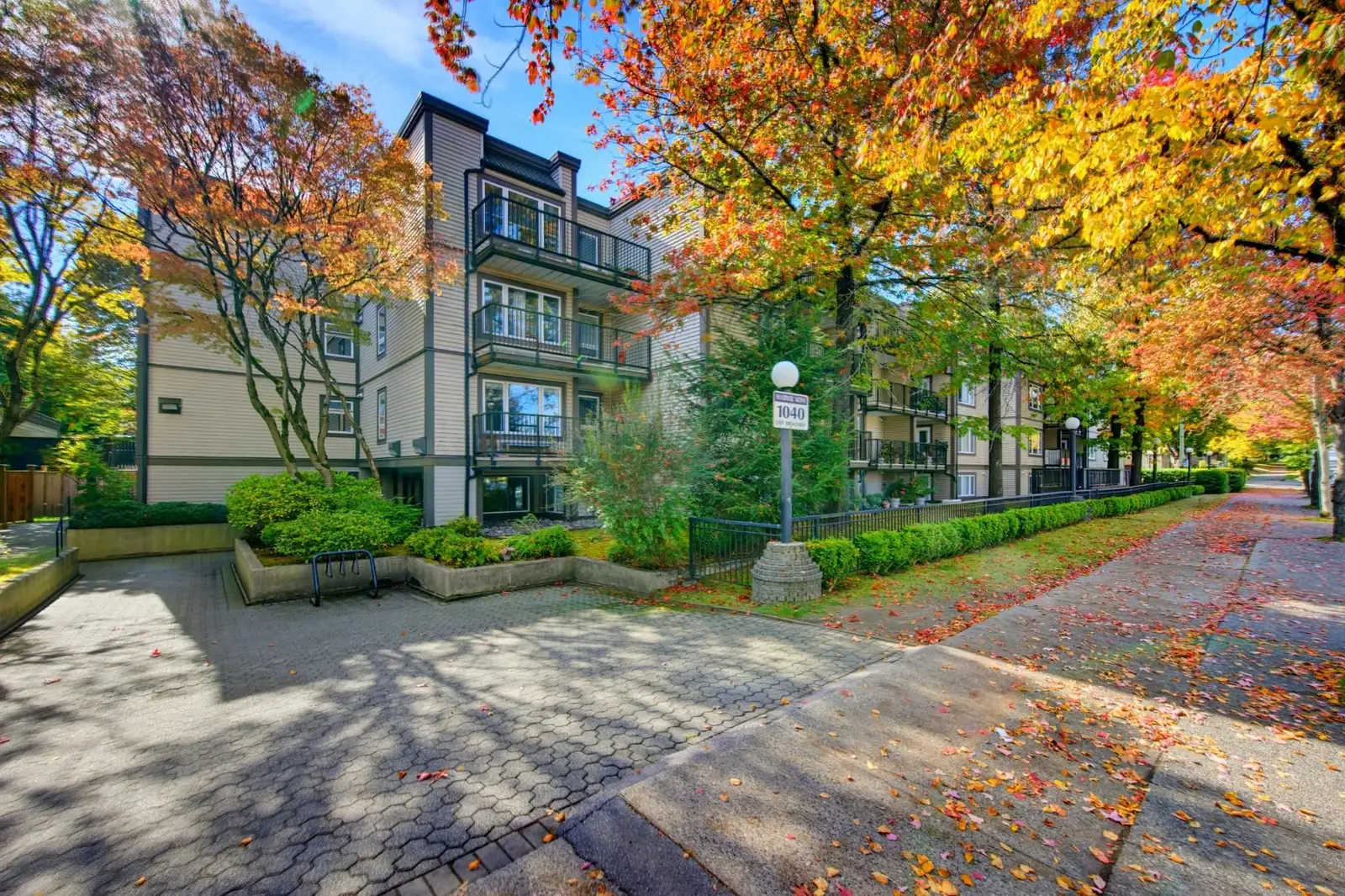 101 1040 E BROADWAY, Vancouver BC V5T 4N7