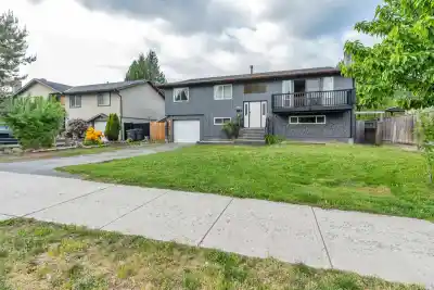 1231 PRAIRIE AVENUE, Port Coquitlam BC V3B 1S9