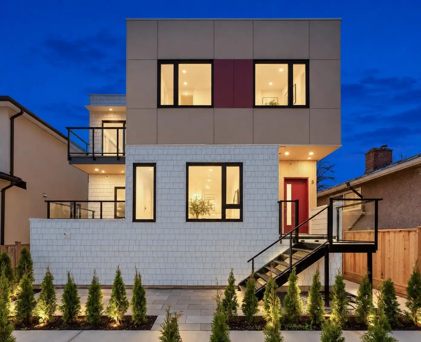 3 3391 PRICE STREET, Vancouver BC V5R 5P8