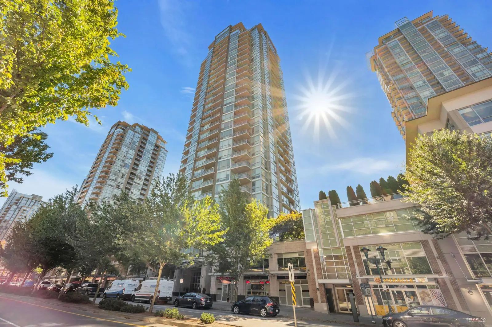 605 2968 GLEN DRIVE, Coquitlam BC V3B 0C4