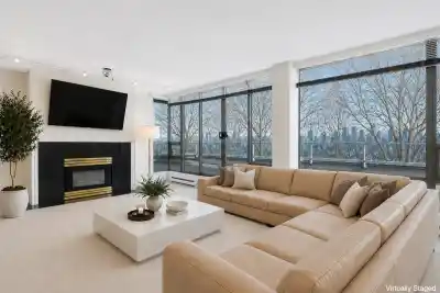 PH1 2438 HEATHER STREET, Vancouver BC V5Z 3H9
