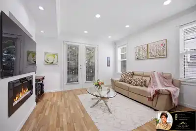 80 688 EDGAR AVENUE, Coquitlam BC V3K 0A5