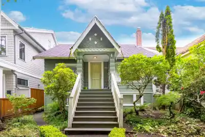 3012 W 14TH AVENUE, Vancouver BC V6K 2X8