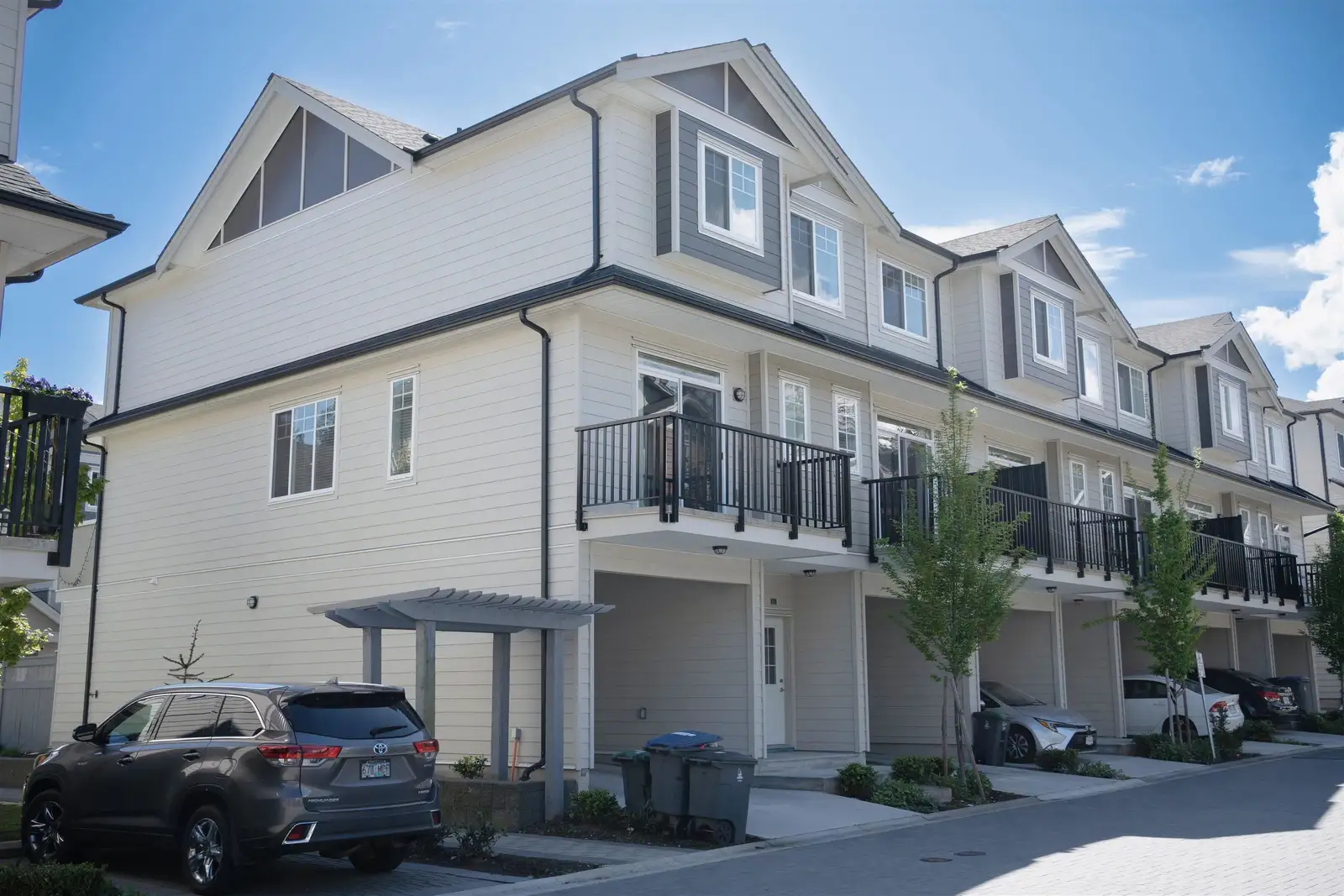 176 13898 64 AVENUE, Surrey BC V3W 1L6