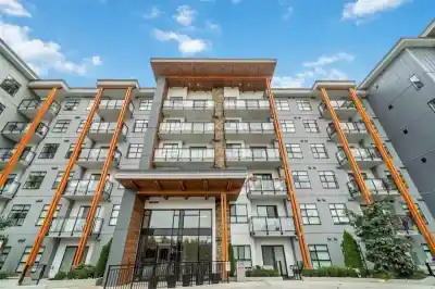301 6960 NICHOLSON ROAD, Delta BC V4E 0A9