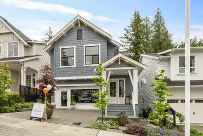 23387 SEYMOUR AVENUE, Maple Ridge BC V4R 2R3