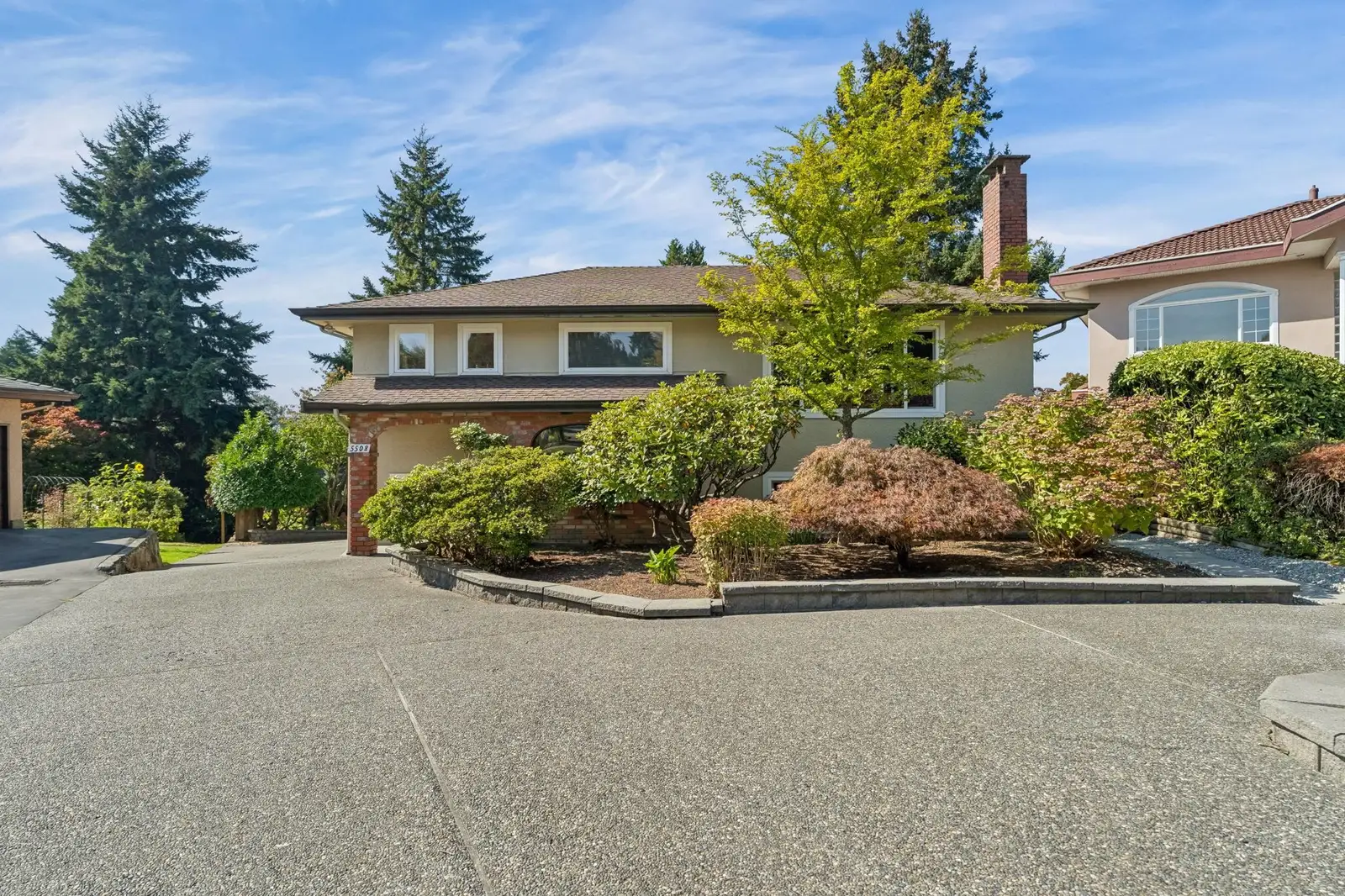 5508 CEDARDALE COURT, Burnaby BC V5B 2B8