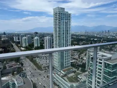 3304 6000 MCKAY AVENUE, Burnaby BC V5H 0K2